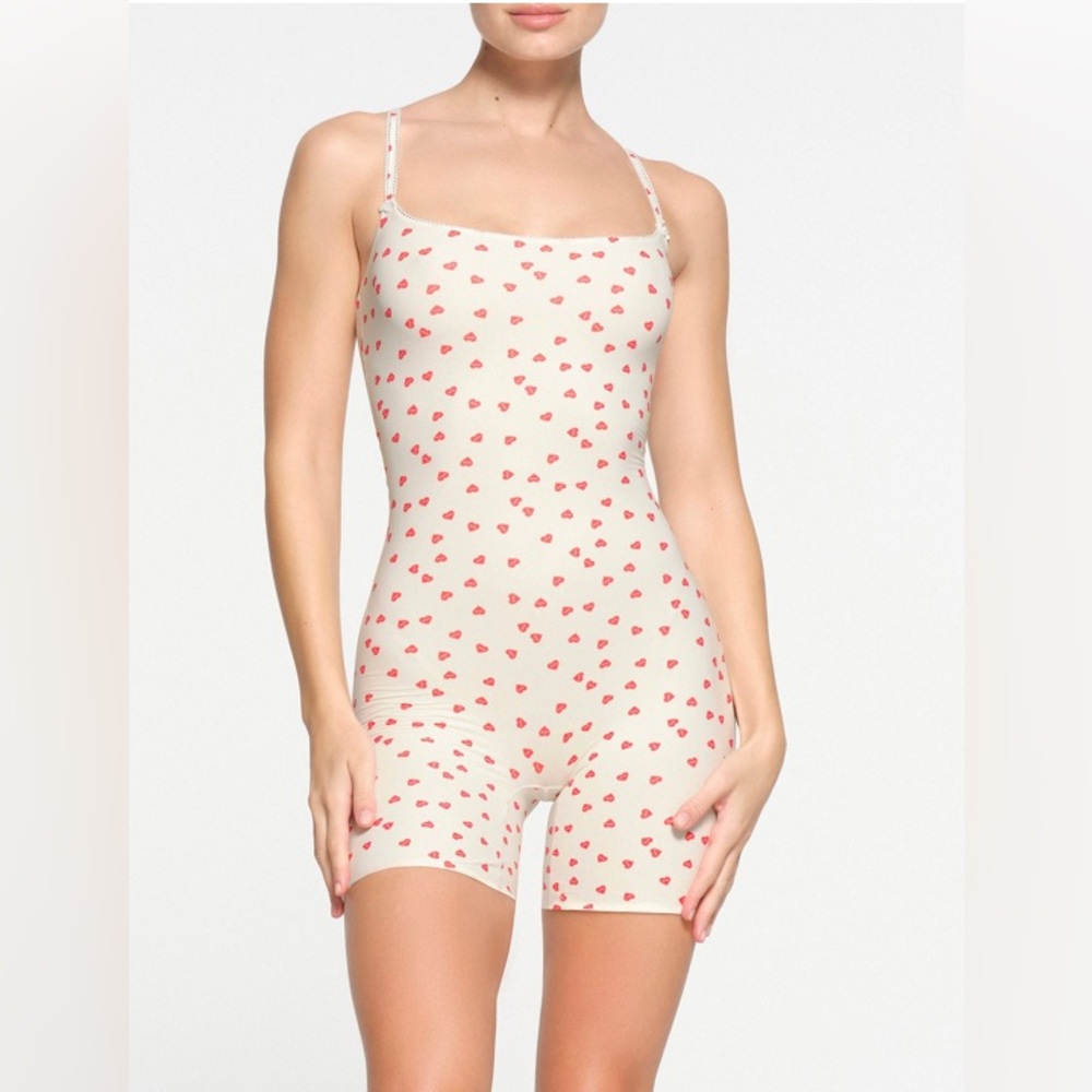 SKIMS Heart Print Fits Everybody Romper Onesie XS - Picture 7 of 7